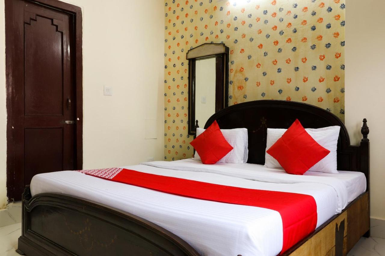 Oyo 40431 Hotel Amar Prem Lucknow Exterior foto